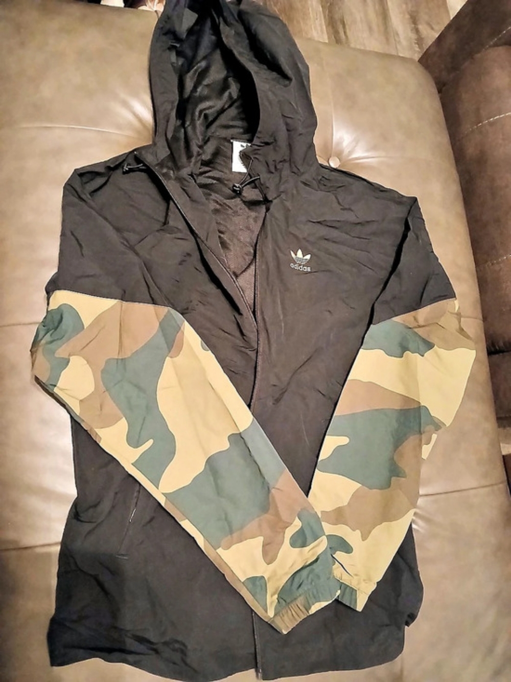 adidas Originals Camo Series Windbreaker Men's Camo Jacket Small